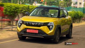 XUV 3XO எஸ்யூவியின் விலையை 30,000 ரூபாய் வரை உயர்த்தியுள்ளது மஹிந்திரா