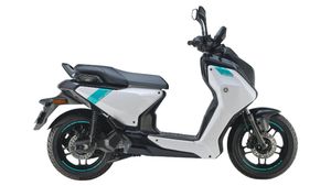 130 கிமீ உண்மையான ரேஞ்சைக் கொடுக்கும் எலெக்ட்ரிக் ஸ்கூட்டர்.. கண்டிப்பா இதை வாங்கலாம்!