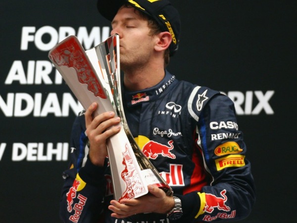 கோப்பையுடன் வெட்டல்