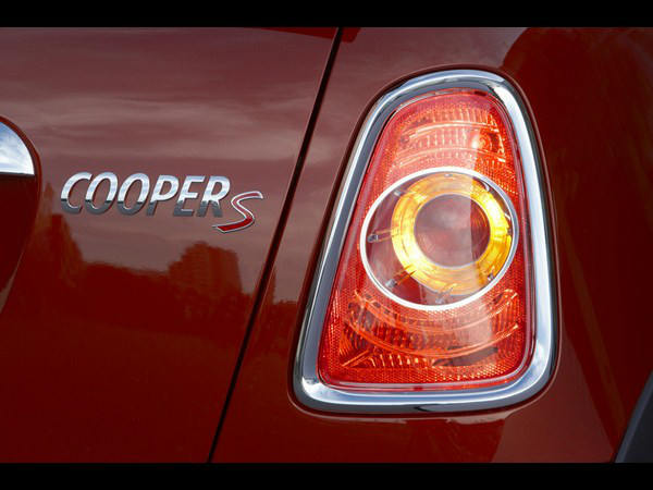 சிக்குன்னு டேஞ்சர் லைட்