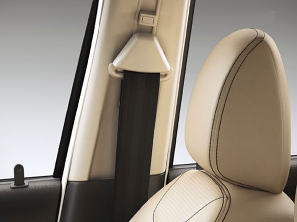 லெதர் இருக்கைகள்