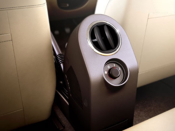 ரியர் ஏசி வென்ட்