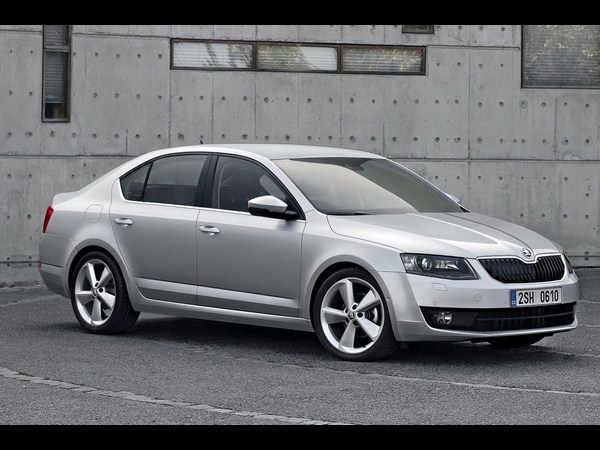 2013 ஆக்டாவியா(லாரா)