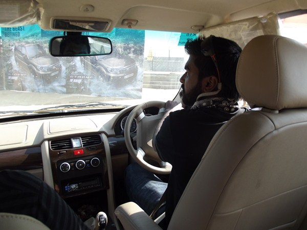 டாடா சஃபாரி ஸ்ட்ராம் எக்ஸ்டீரிம் டிரைவ்