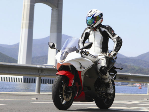 ஹயோசங் ஜிடி 650ஆர்