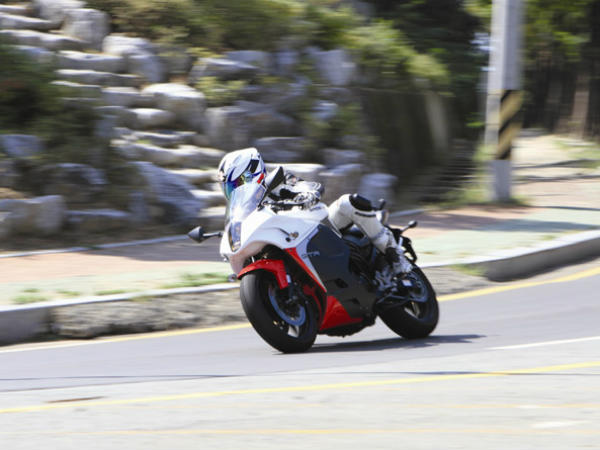 ஹயோசங் ஜிடி 650ஆர்