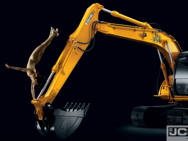 ஜேசிபி காலண்டர் படங்கள்