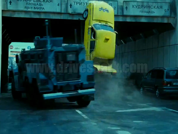 கார்கள் தூள் தூள் கார்கள் தூள் தூள்