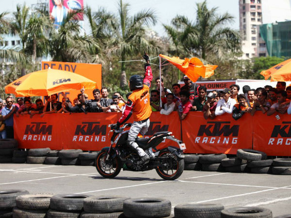 மும்பையில் நடந்த கேடிஎம் ஆரஞ்ச் தினம்