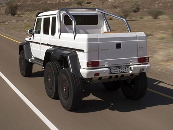 மெகா சைஸ்