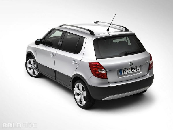 ரேபிட் வாங்கினால் ஃபேபியா இலவசம்