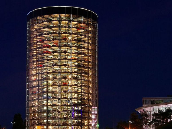 ஃபோக்ஸ்வேகன் கார் பார்க்கிங் கோபுரம் ஃபோக்ஸ்வேகன் கார் பார்க்கிங் கோபுரம்