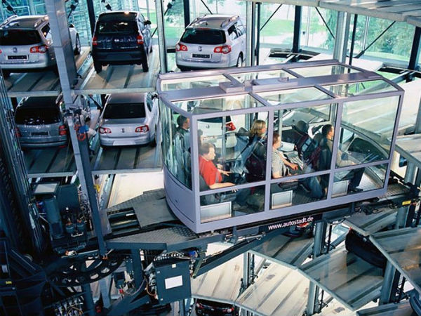 ஃபோக்ஸ்வேகன் கார் பார்க்கிங் கோபுரம் ஃபோக்ஸ்வேகன் கார் பார்க்கிங் கோபுரம்