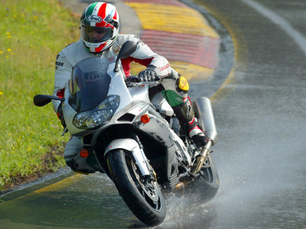 அப்ரிலியா ஸ்போர்ட்ஸ் பைக்