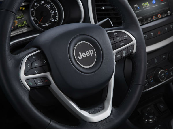  2014 ஜீப் கெரோக்கீ எஸ்யூவி - படங்கள்