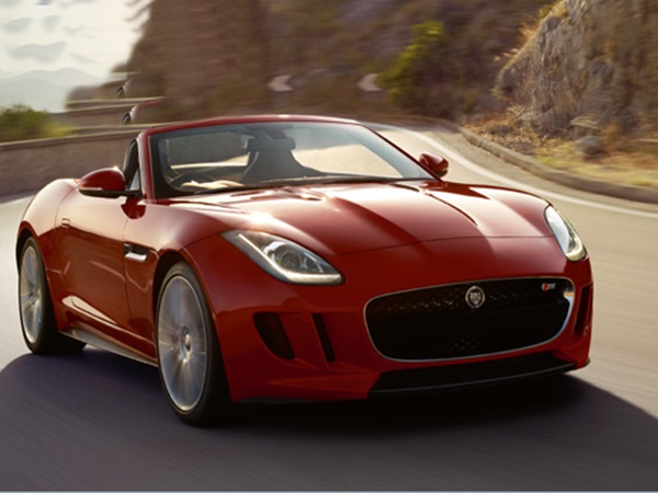 ஜாகுவார் எஃப் டைப் காருக்கு விருது