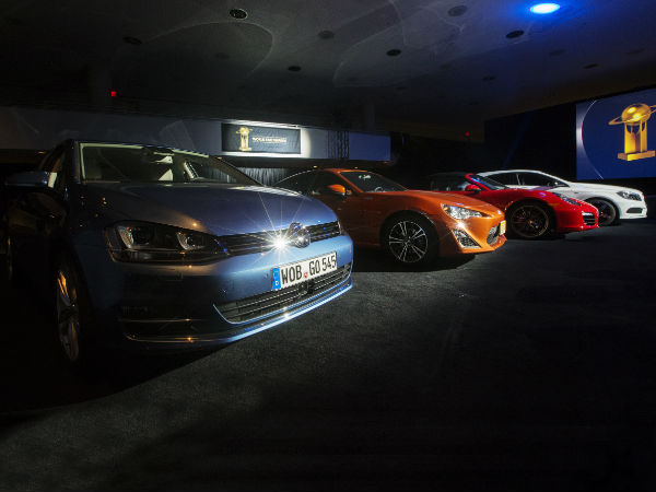 கடும் போட்டி கடும் போட்டி