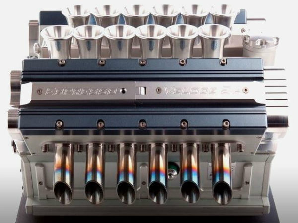 வி-12 எஞ்சின் போன்ற காபி மேக்கர் வி-12 எஞ்சின் போன்ற காபி மேக்கர்