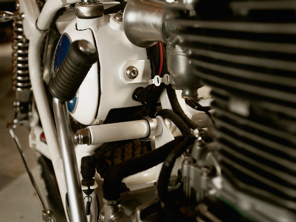 உருமாறிய புல்லட் படங்கள்