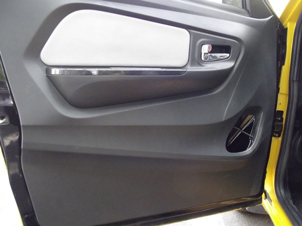 ஸ்டோரேஜ் வசதி