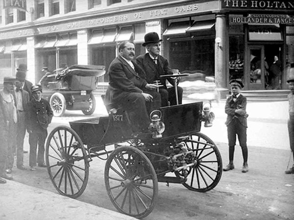 முதல் கார் ரேஸ் முதல் கார் ரேஸ்