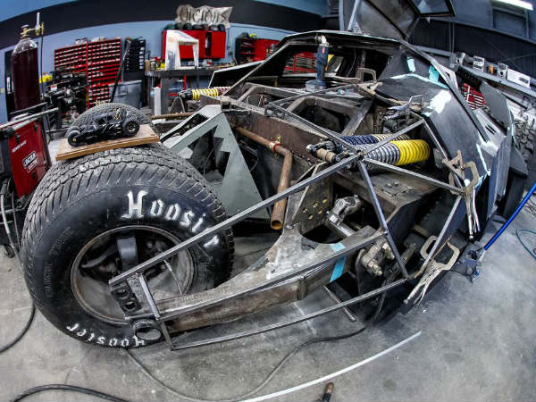 பேட்மேன் ஸ்டைல் கார் பேட்மேன் ஸ்டைல் கார்