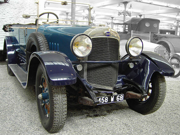 ஆடியின் முதல் கார்