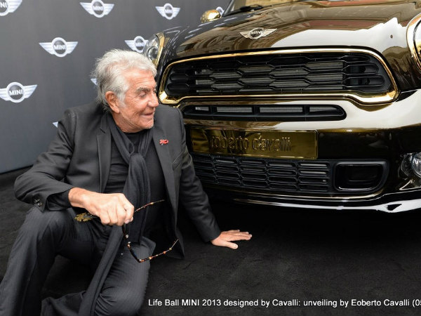 மேனாமினுக்கி மினி