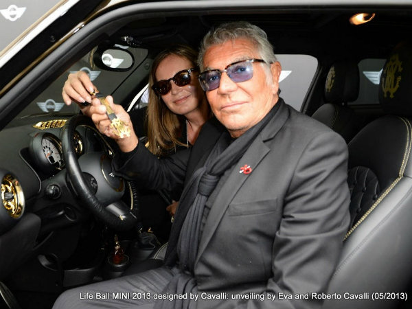 மேனாமினுக்கி மினி