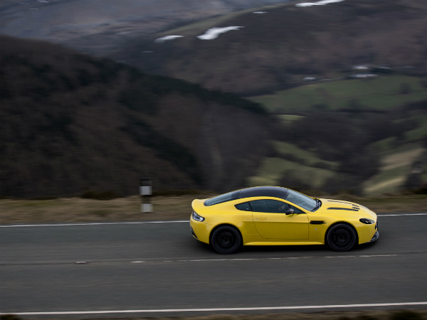 அஸ்டன் மார்ட்டின் வி12 வேண்டேஜ் எஸ்