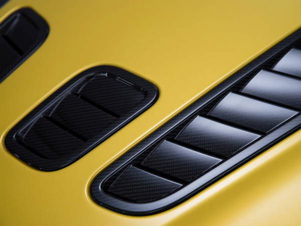 அஸ்டன் மார்ட்டின் வி12 வேண்டேஜ் எஸ்