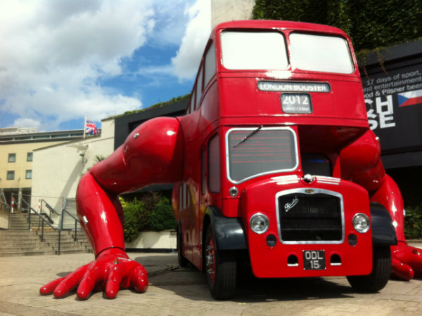 பூஸ்டர் பஸ்