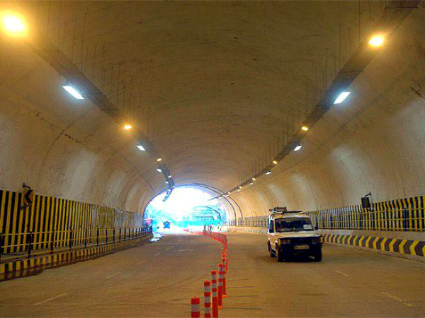 4 நுழைவாயில்கள்