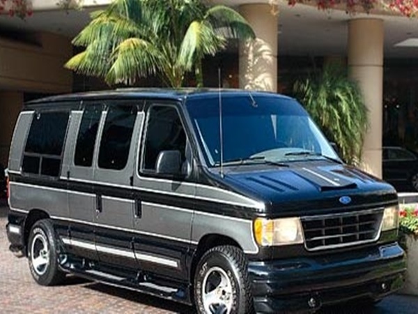 1983 ஃபோர்டு எனக்கோலைன்