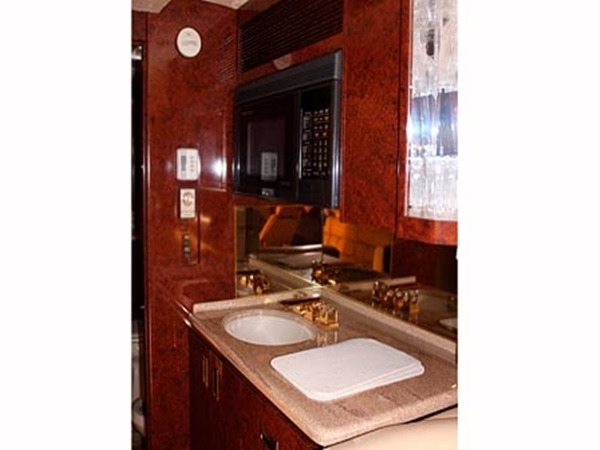  1997 நியோப்ளான் டூர் பஸ்