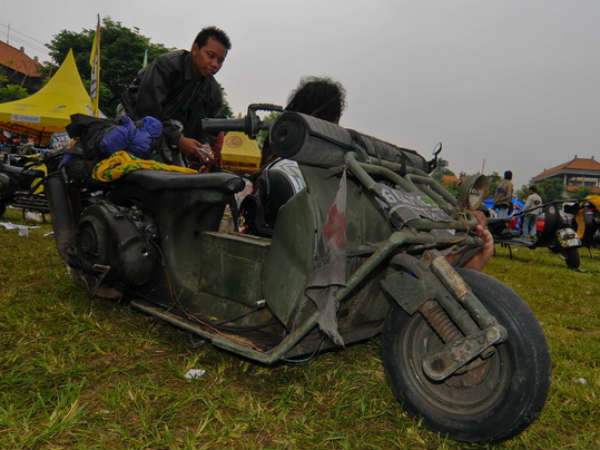 கஸ்டமைஸ் வெஸ்பா ஸ்கூட்டர் திருவிழா 