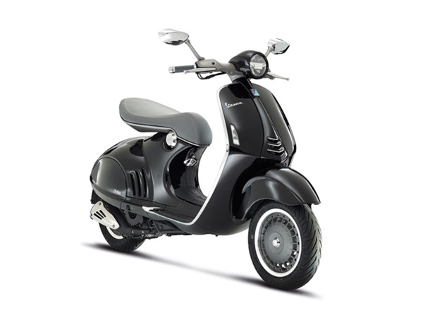 வெஸ்பா 946 ஸ்கூட்டர்