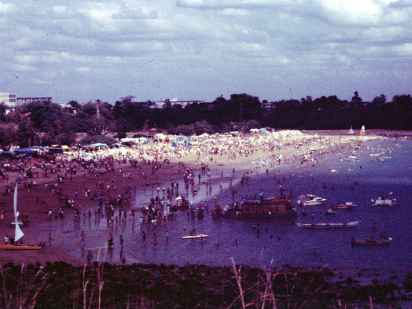 பீர் கேன் படகுகள்