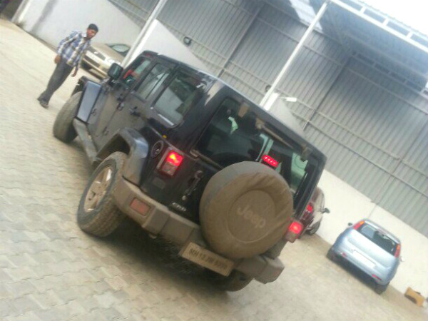 சென்னையில் ஜீப் கார்கள்