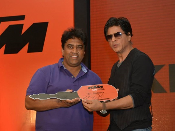 ஷாரூக் கையால் பைக்