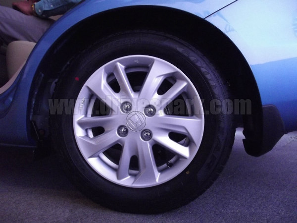 சென்னை ஆன்ரோடு விலை 