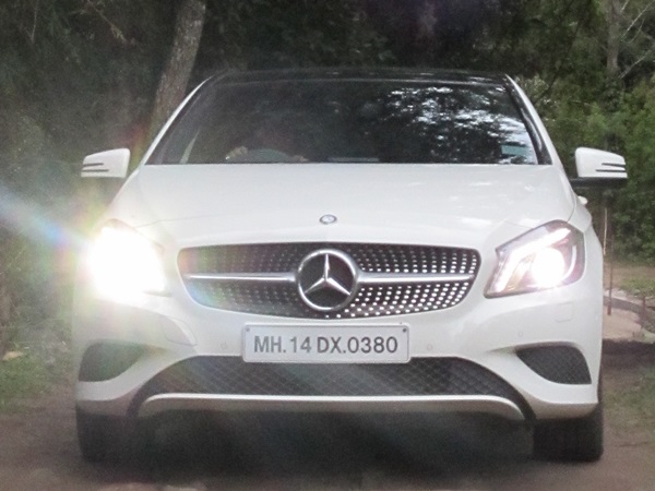 ஹெட்லைட்