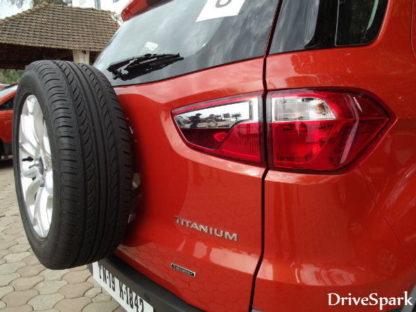  1.5 லி டைட்டானியம் ஆப்ஷனல்