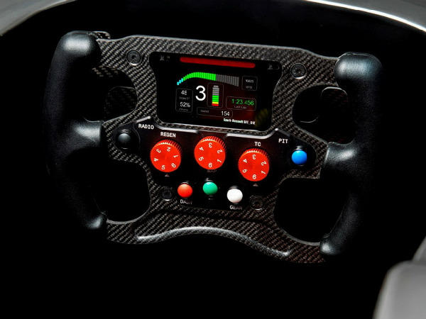  2 கார்கள்