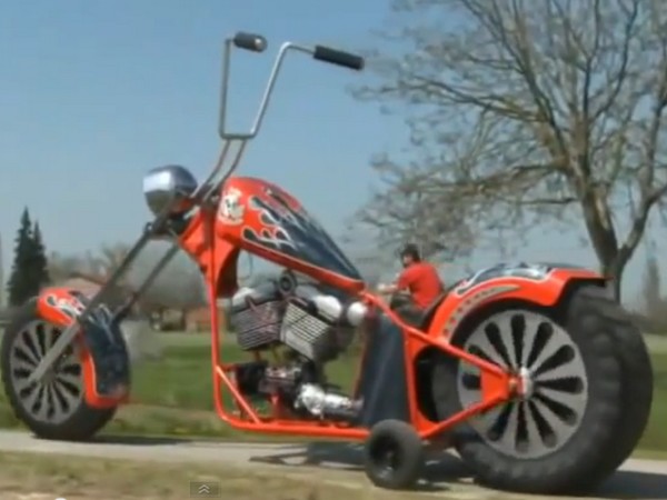 எஞ்சின் எஞ்சின்