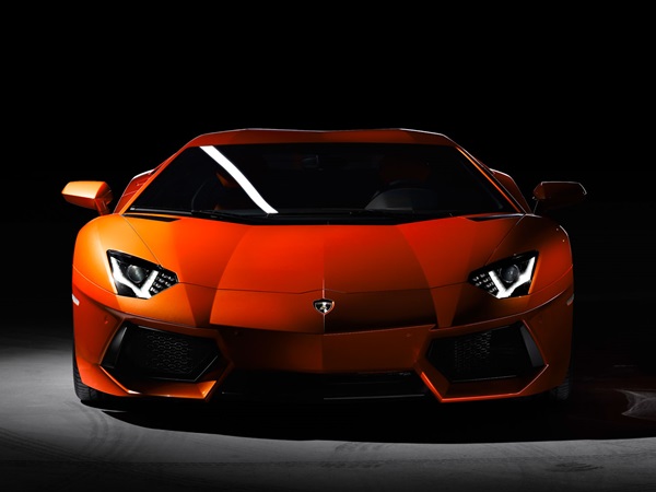 அவென்டேடார் மாடல்கள்