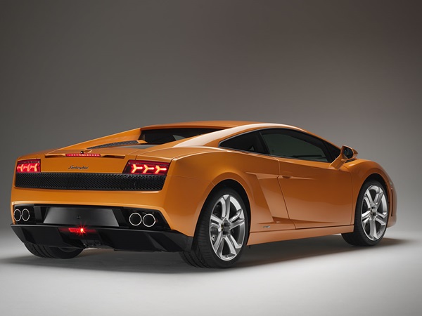 பெங்களூரில் புதிய ஷோரூம்