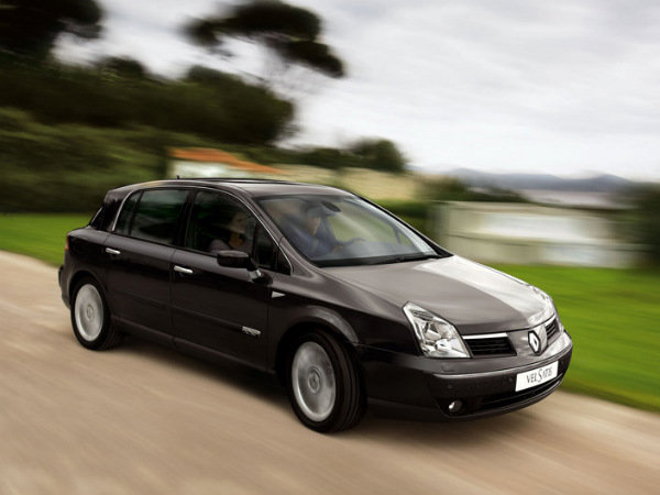 ரெனோ வெல் சேடீஸ் ரெனோ வெல் சேடீஸ்