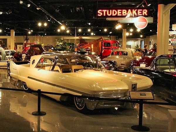 ஸ்டட்பெக்கர் தேசிய மியூசியம்