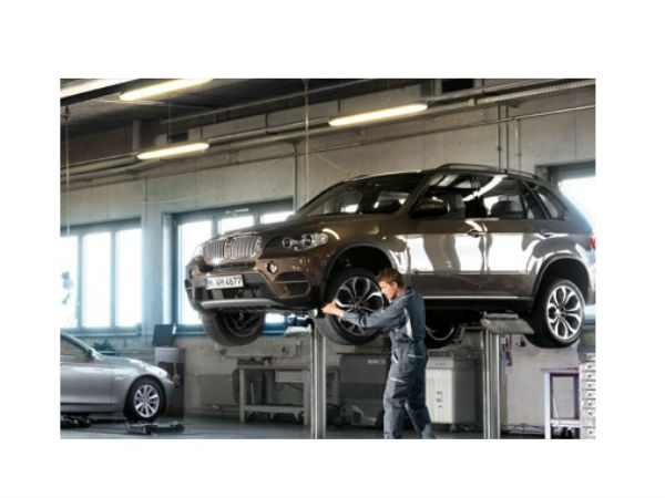 சர்வீஸ் மையம்